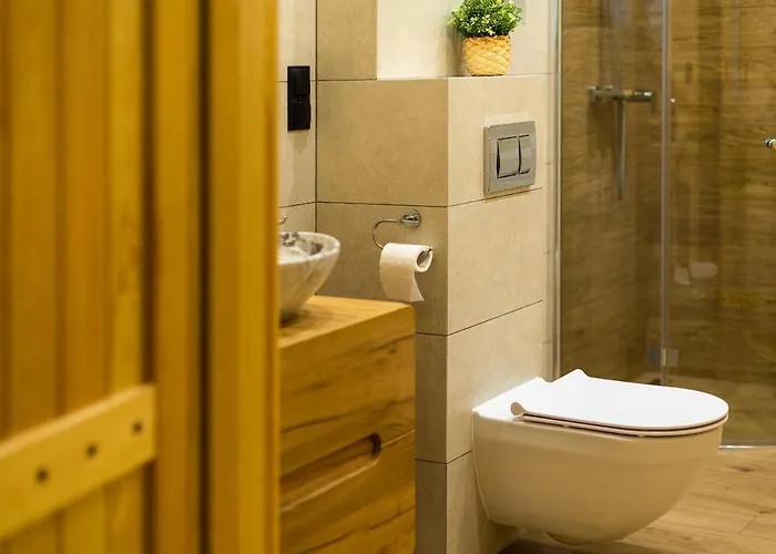 Pod Zielonym Wzgorzem 2